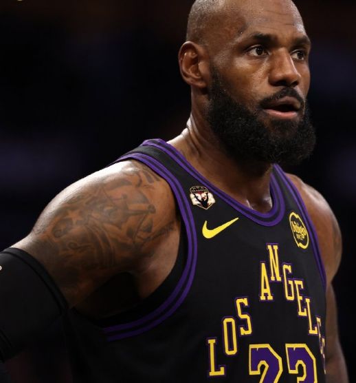 中国男篮又一人冲击NBA!2米26徐昕飞赴美国,此前马刺邀请他试训