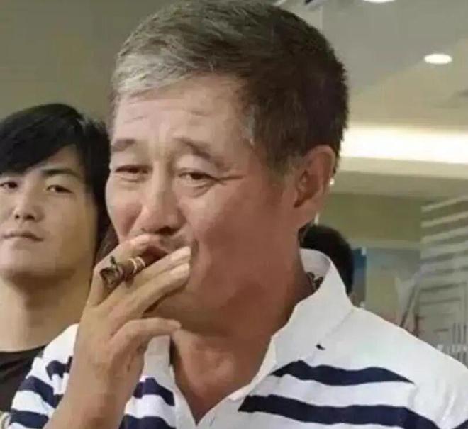 CBA消息！王治郅指导杨瀚森，李炎哲官宣大婚，上海或续约闫鹏飞