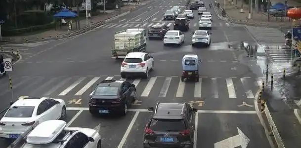 官宣!皇马支付1500万解约金 穆里尼奥抵达马德里 阿韦洛亚下课