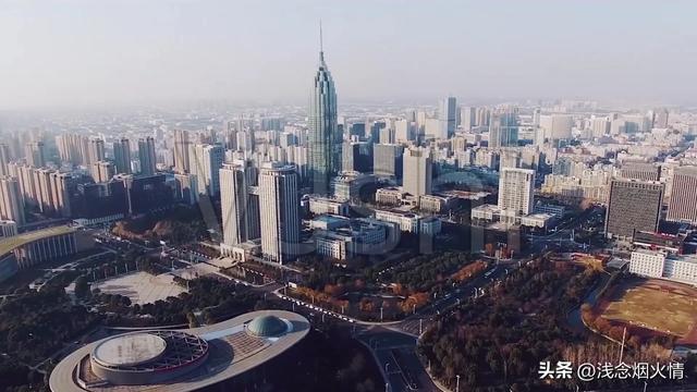 中国女足半场仅1射!媒体人热议:踢得比想象的好,邵子钦太重要